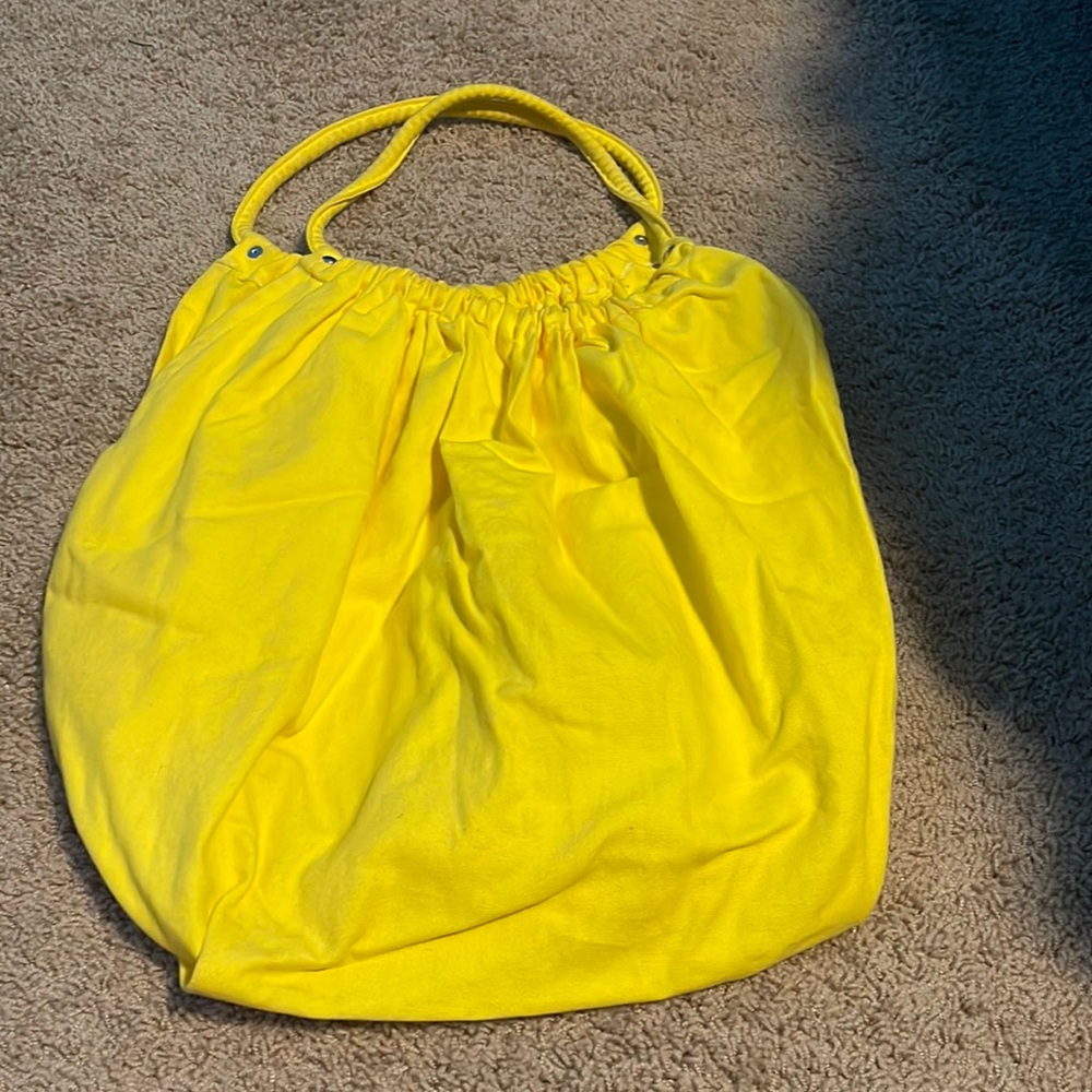 American Apparel circle sac tote with a pocket in yellow